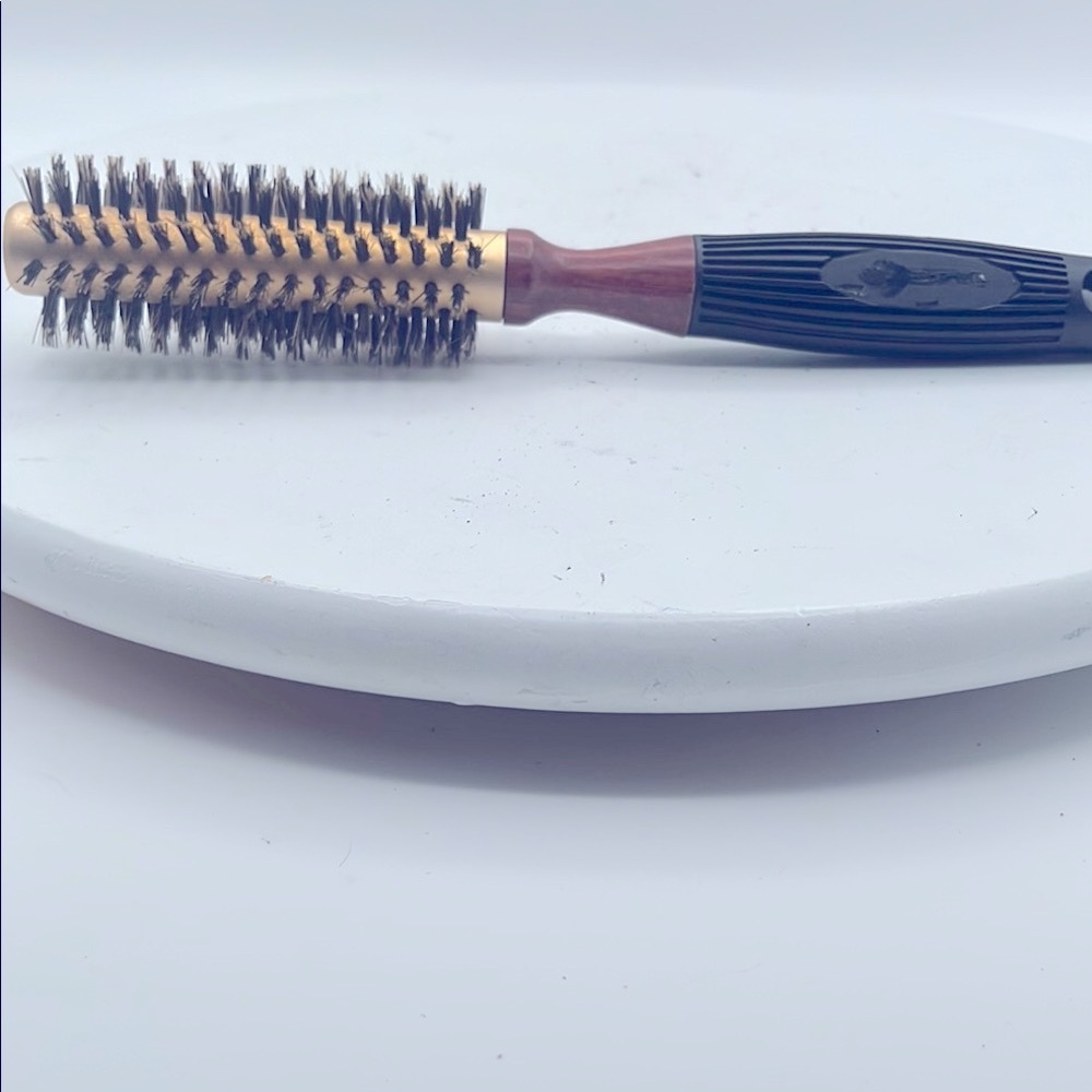 Round Hair Brush Gold and Black